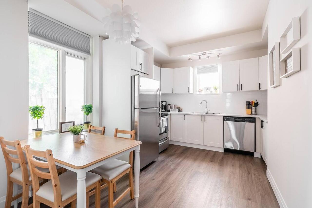 Sweet Home Toronto Extérieur photo